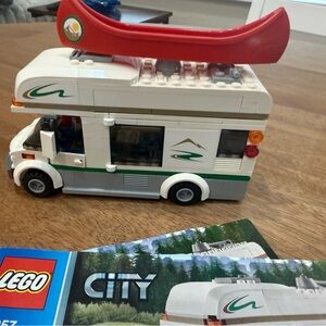 60057 LEGO City Camper Van